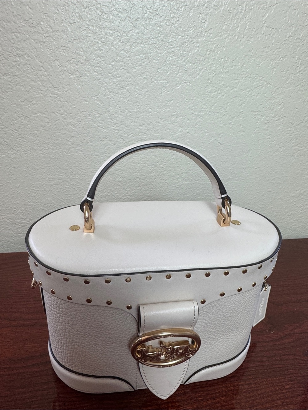 Coach Georgie Kay  Elegant Chalk Cream Leather Top Handle Purse. - Picture 5 of 14